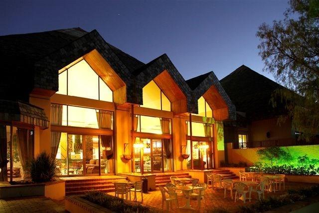Black Mountain Leisure And Conference Hotel Groothoek Eksteriør billede